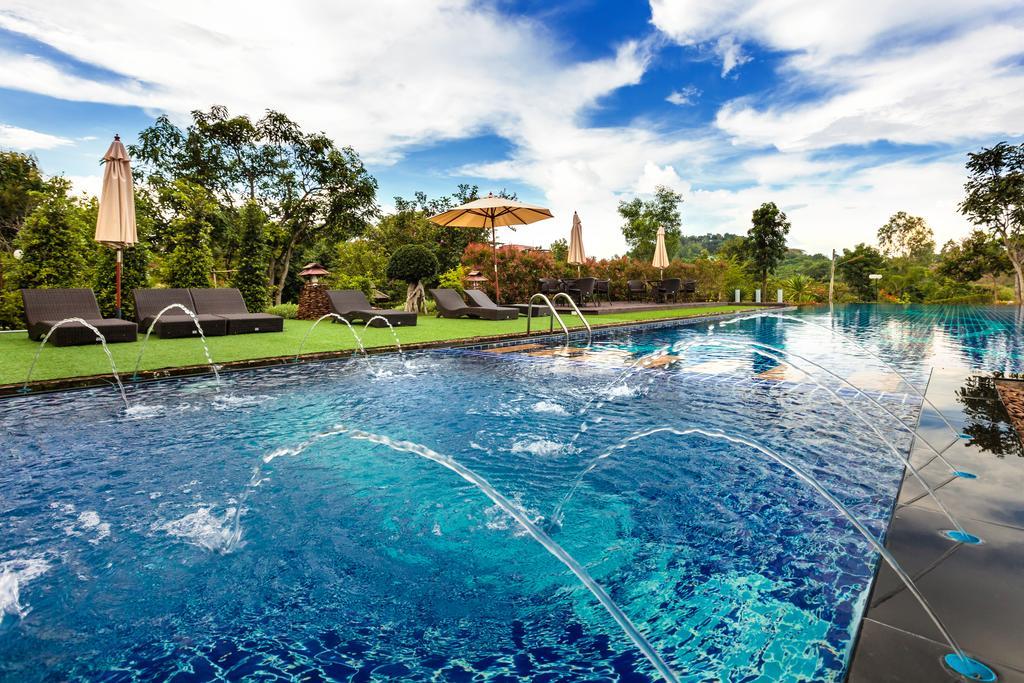 Hotel Phukumhom Khao Yai Wangkata Esterno foto