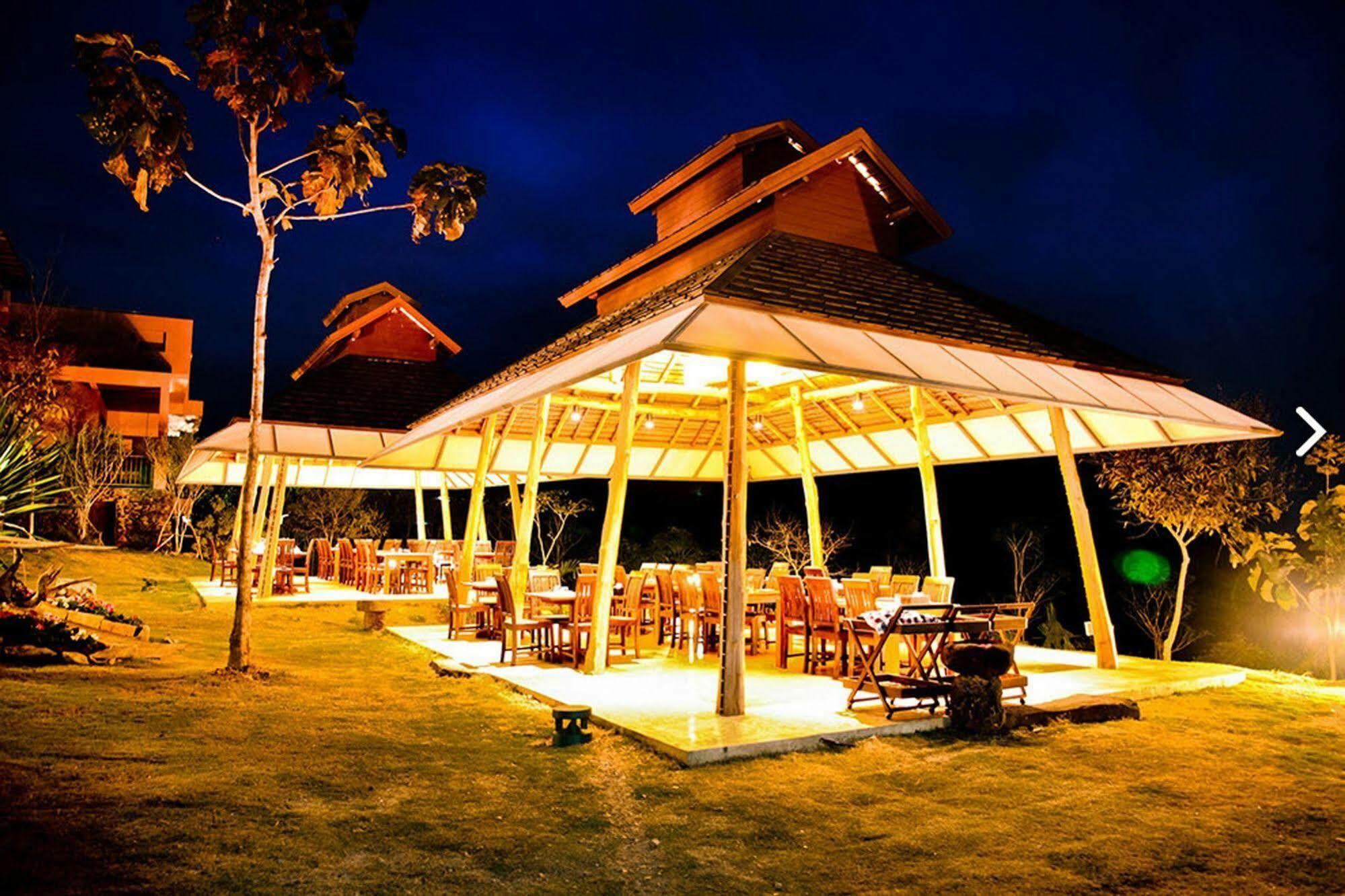 Hotel Phukumhom Khao Yai Wangkata Esterno foto